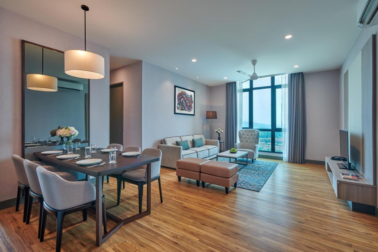 Mercure Living プトラジャヤ エクステリア 写真 A typical living room of a serviced apartment in Kuala Lumpur, Malaysia.