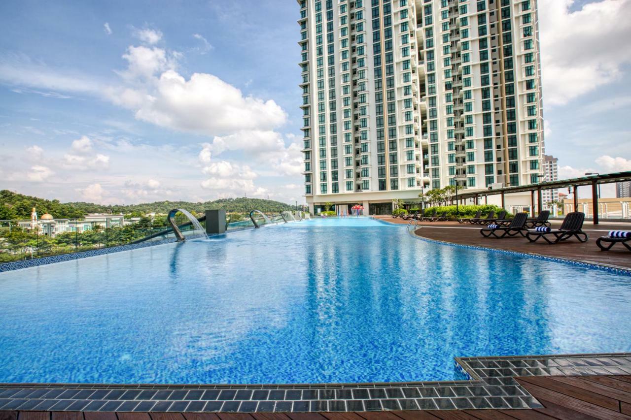Mercure Living プトラジャヤ エクステリア 写真 Infinity Pool